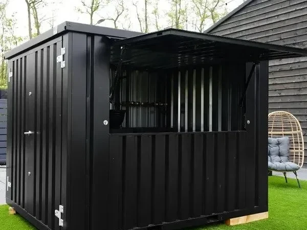 3m x 2m XL Flat Pack Storage Unit — Side panel and corrugation detail