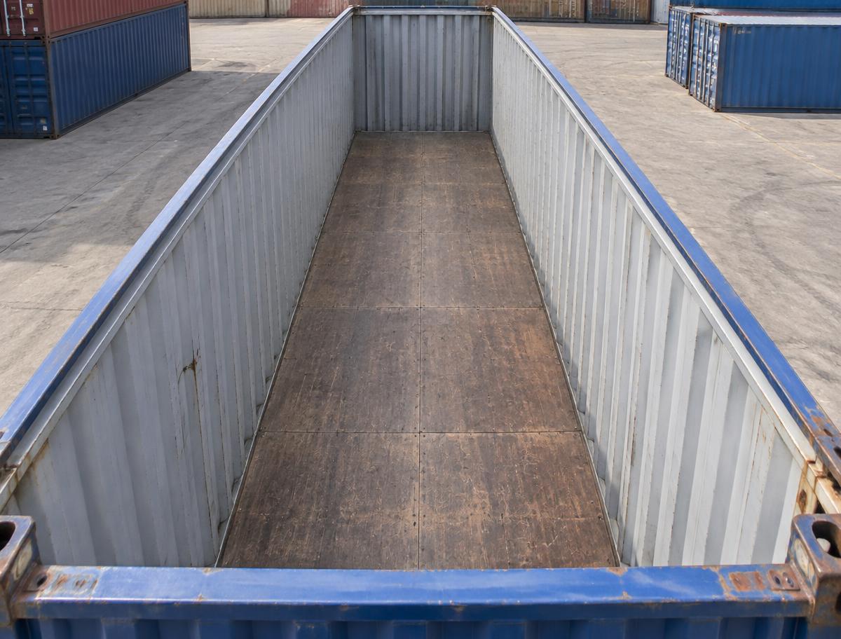 40ft Open Top Shipping Container — Side panel and corrugation detail