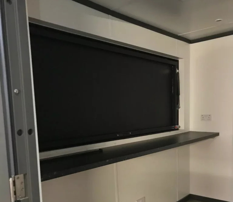 10ft x 8ft Spaza Shop Container — Corner casting and frame condition